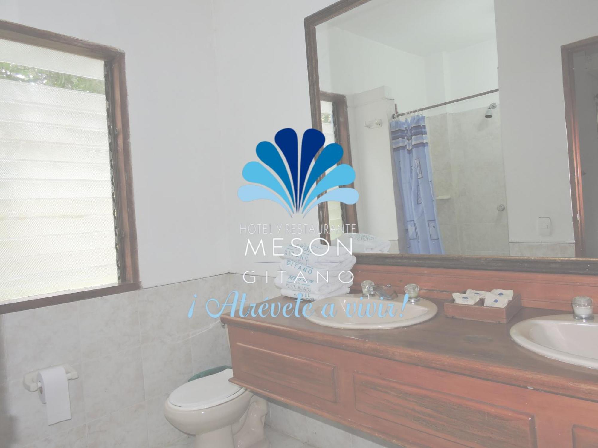 Caucasia Hotel Y Restaurante Meson Del Gitano חדר תמונה